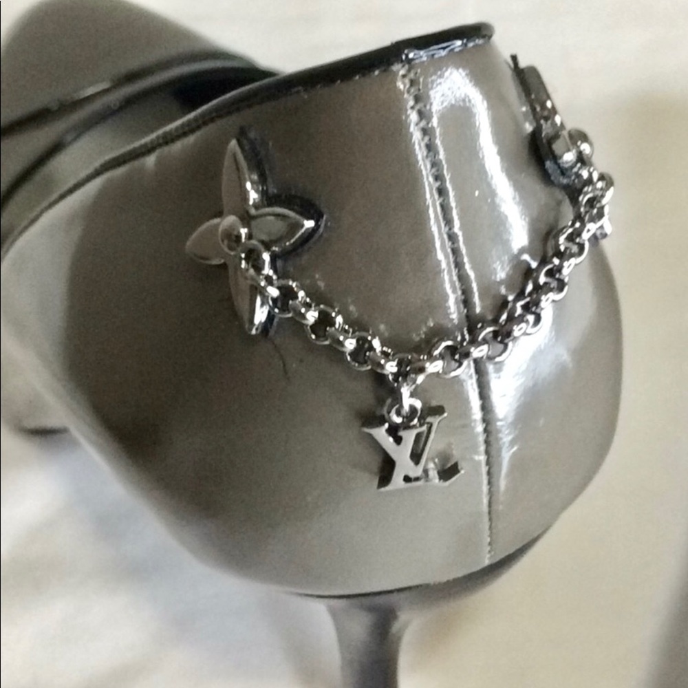 Gray Louis Vuitton lightly used heels, no box.